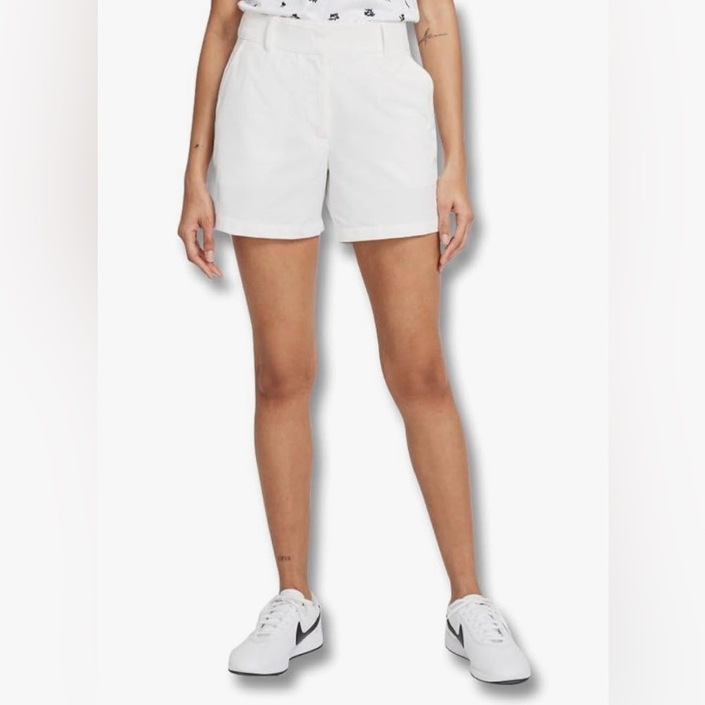 NWT Women's XXL Nike White Victory 5" Dri-FIT Golf Shorts